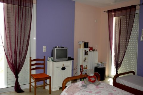 3 dormitorios House en Kalyvia Thorikou, Greece No. 58662 8