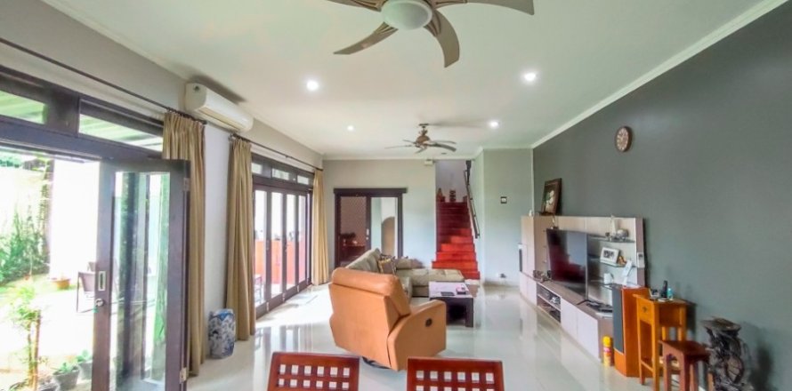 4 bedrooms House in Nusa Dua, Indonesia No. 23094