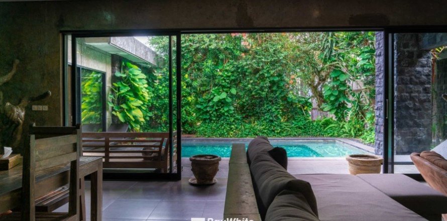 4 bedrooms Villa in Canggu, Indonesia No. 23095