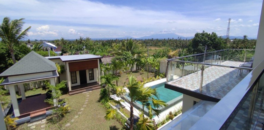 4 bedrooms Villa in Sukawati, Indonesia No. 23051