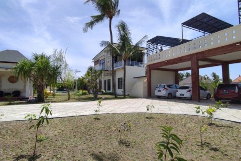 4 bedrooms Villa in Sukawati, Indonesia No. 23051 14