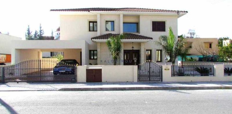 4 bedrooms House in Larnaca, Cyprus No. 63176