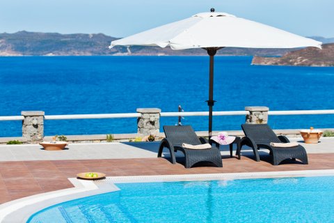 825m² Hotel in Milos, Greece No. 54568 8