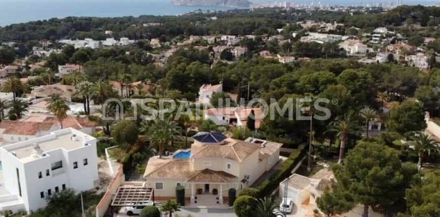 4 bedrooms Villa in Benissa, Spain No. 25861