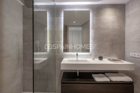 2 dormitorios Apartment en Casares, Spain No. 25830 8