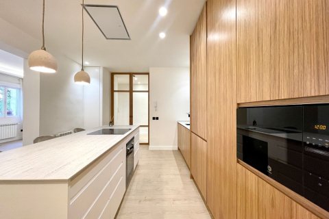 3 dormitorios Apartment en Madrid, Spain No. 26902 9