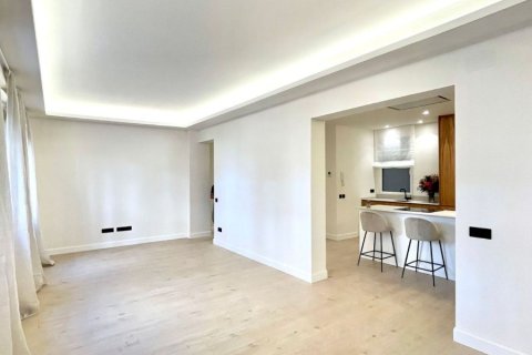 3 dormitorios Apartment en Madrid, Spain No. 26902 2