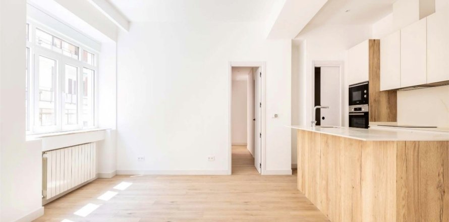 3 chambres Appartement à Madrid, Spain No. 26903