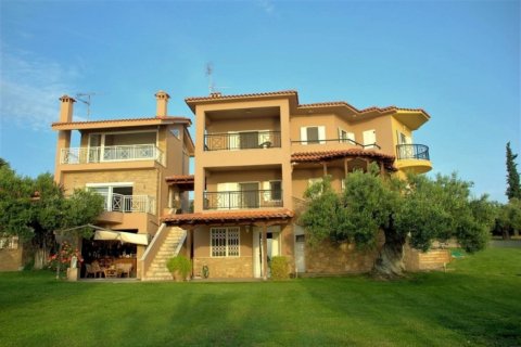 5 bedrooms Villa in Central Macedonia, Greece No. 47965 3