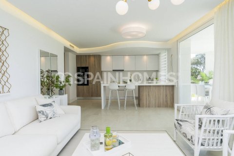 3 dormitorios Penthouse en San Roque, Spain No. 27736 10