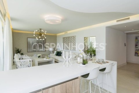 3 dormitorios Penthouse en San Roque, Spain No. 27736 7