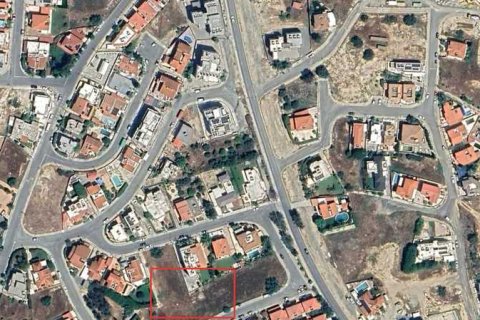 528m² Land in Agios Athanasios, Cyprus No. 64702 1