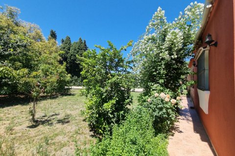Дом с 3 спальнями в Кортес (Сан-Педро-Де-Алькантара), Испания №92338 13