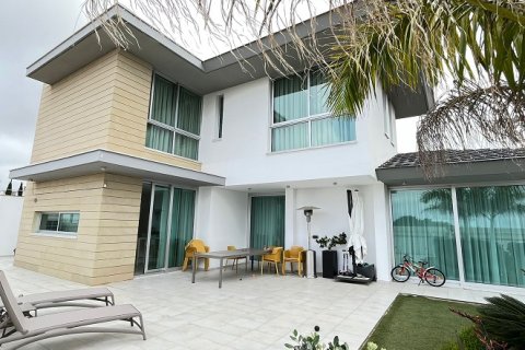 5 dormitorios Villa en Paphos, Cyprus No. 37584 1