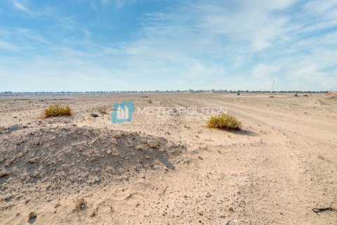 2735.7m² Land in Mohamed Bin Zayed City, UAE No. 4553 10