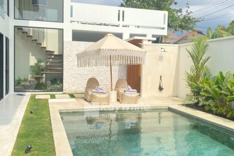 4 bedrooms Villa in Seminyak, Indonesia No. 23318 2