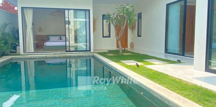 4 bedrooms Villa in Seminyak, Indonesia No. 23318