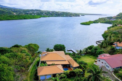 5 bedrooms Villa in Saint David’s, Grenada No. 62394 1