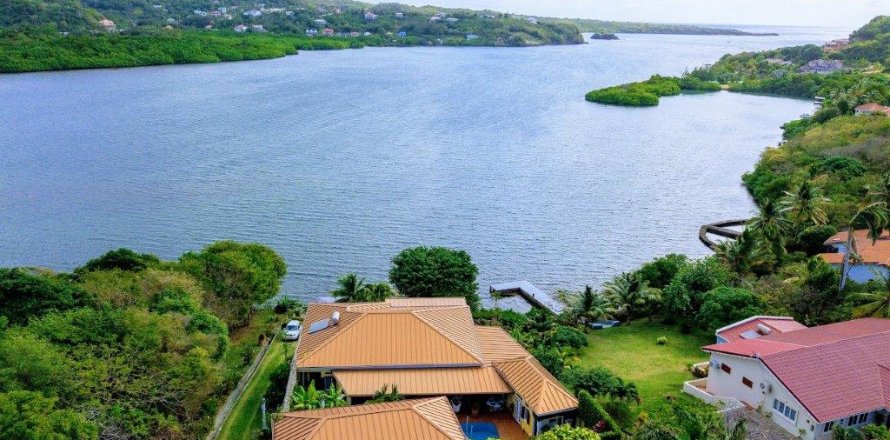 5 bedrooms Villa in Saint David’s, Grenada No. 62394