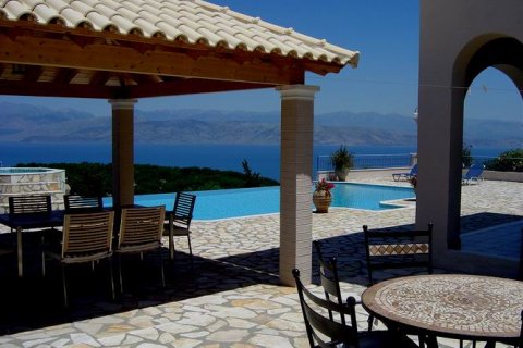 5 bedrooms Villa in Corfu, Greece No. 58936 12