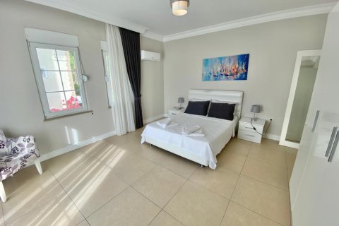 4 rooms Villa in Alanya, Turkey No. 21168 3