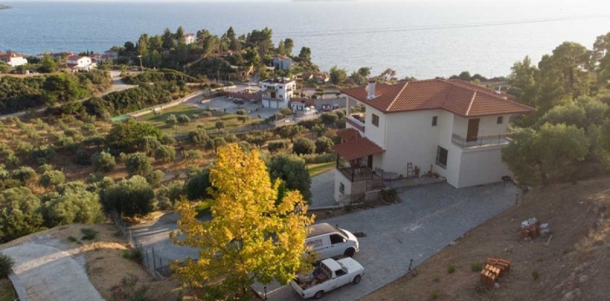 6 bedrooms Villa in Central Macedonia, Greece No. 52489