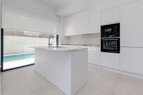 3 bedrooms Villa in Finestrat, Spain No. 71602 22