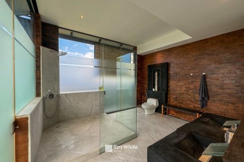 3 bedrooms Villa in Kerobokan, Indonesia No. 23381 5