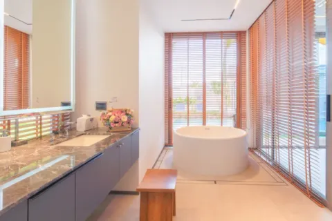 4 bedrooms Villa in Phuket, Thailand No. 2832 24