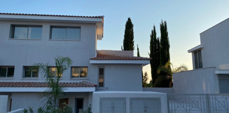 3 bedrooms Villa in Pegeia, Cyprus No. 53208