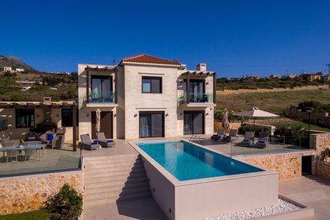 3 bedrooms Villa in Chania, Greece No. 52361 2