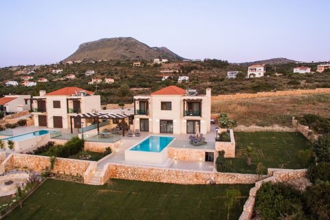 3 bedrooms Villa in Chania, Greece No. 52361 7