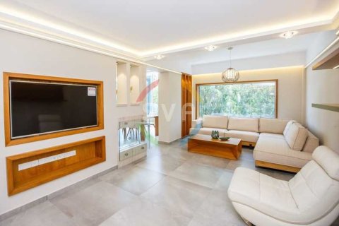 3 bedrooms Apartment in Limassol, Cyprus No. 46939 1