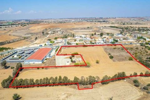 22061m² Land en Ormideia, Cyprus No. 35466 1