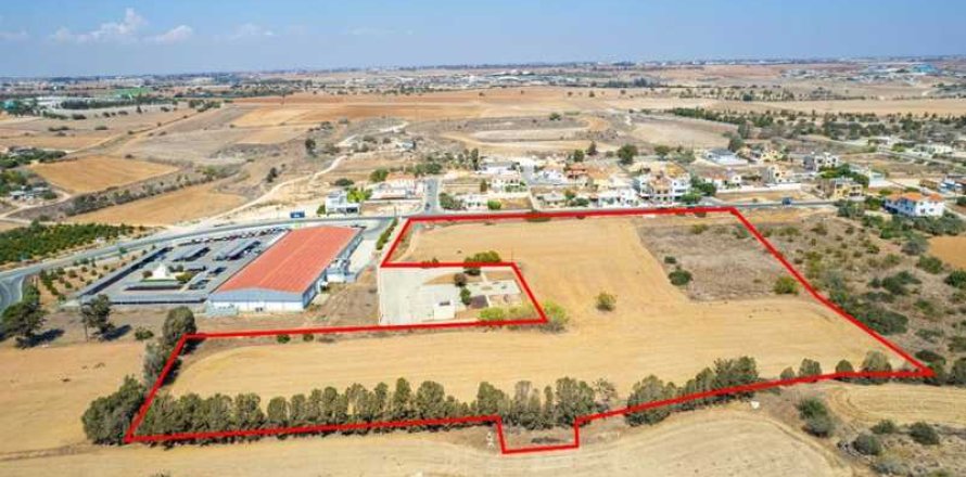 22061m² Land en Ormideia, Cyprus No. 35466