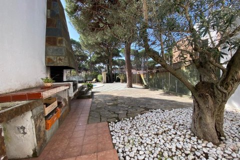 6 dormitorios House en Castelldefels, Spain No. 25442 11