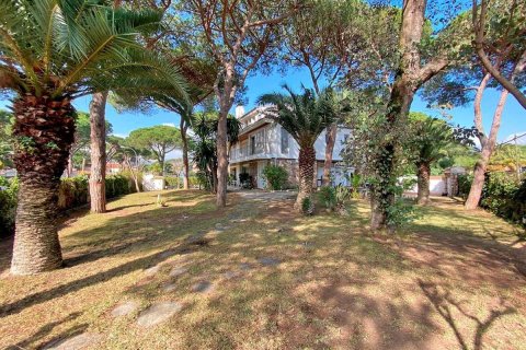 6 dormitorios House en Castelldefels, Spain No. 25442 15