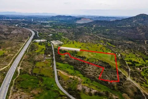 66220m² Land en Kornos, Cyprus No. 35470 4