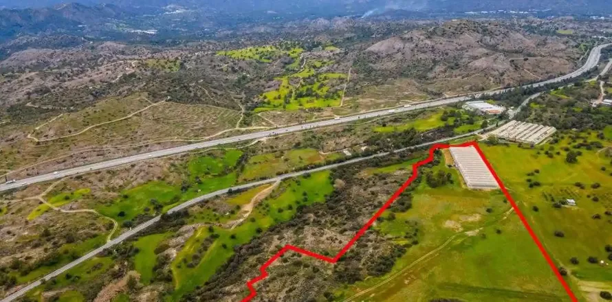 66220m² Land à Kornos, Cyprus No. 35470