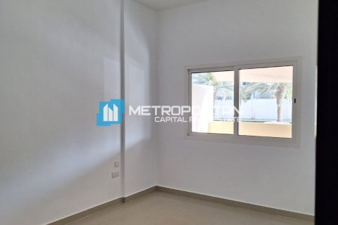 2 dormitorios Apartment en Al Reef, UAE No. 52826 10