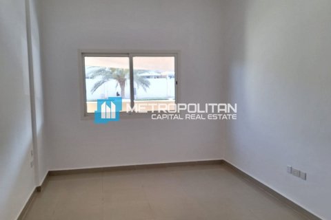 2 dormitorios Apartment en Al Reef, UAE No. 52826 17