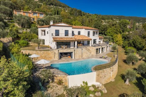 5 chambres Villa à Châteauneuf-Grasse, France No. 69041 2