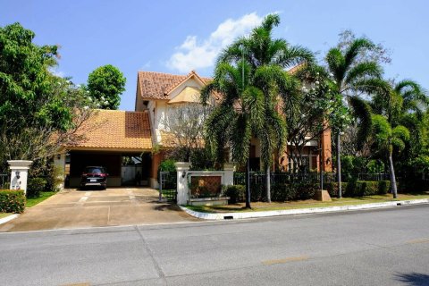 4 dormitorios House en Chiang Mai, Thailand No. 2514 3