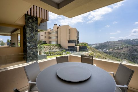 2 bedrooms Apartment in Benahavis, Spain No. 27538 12