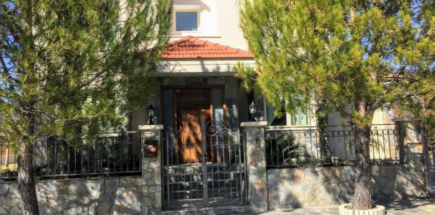 4 dormitorios House en Trimiklini, Cyprus No. 75694