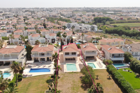 5 dormitorios House en Paralimni, Cyprus No. 75696 4