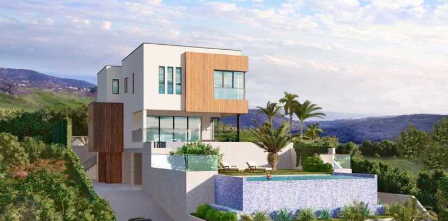 5 bedrooms House in Parekklisia, Cyprus No. 31209