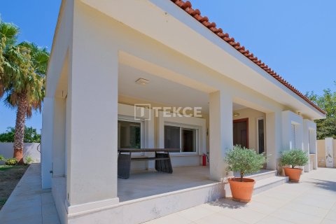 8+3 Villa en Izmir, Turkey No. 53503 26