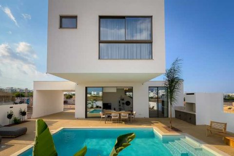 3 bedrooms Villa in Protaras, Cyprus No. 28640 1