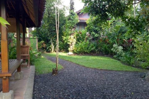 3 bedrooms Villa in Denpasar, Indonesia No. 23213 2